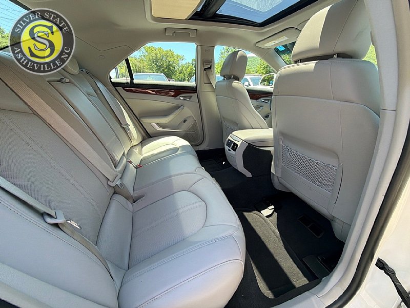 Used 2010 Cadillac CTS Performance w/ Performance Luxury Package RWD image 17