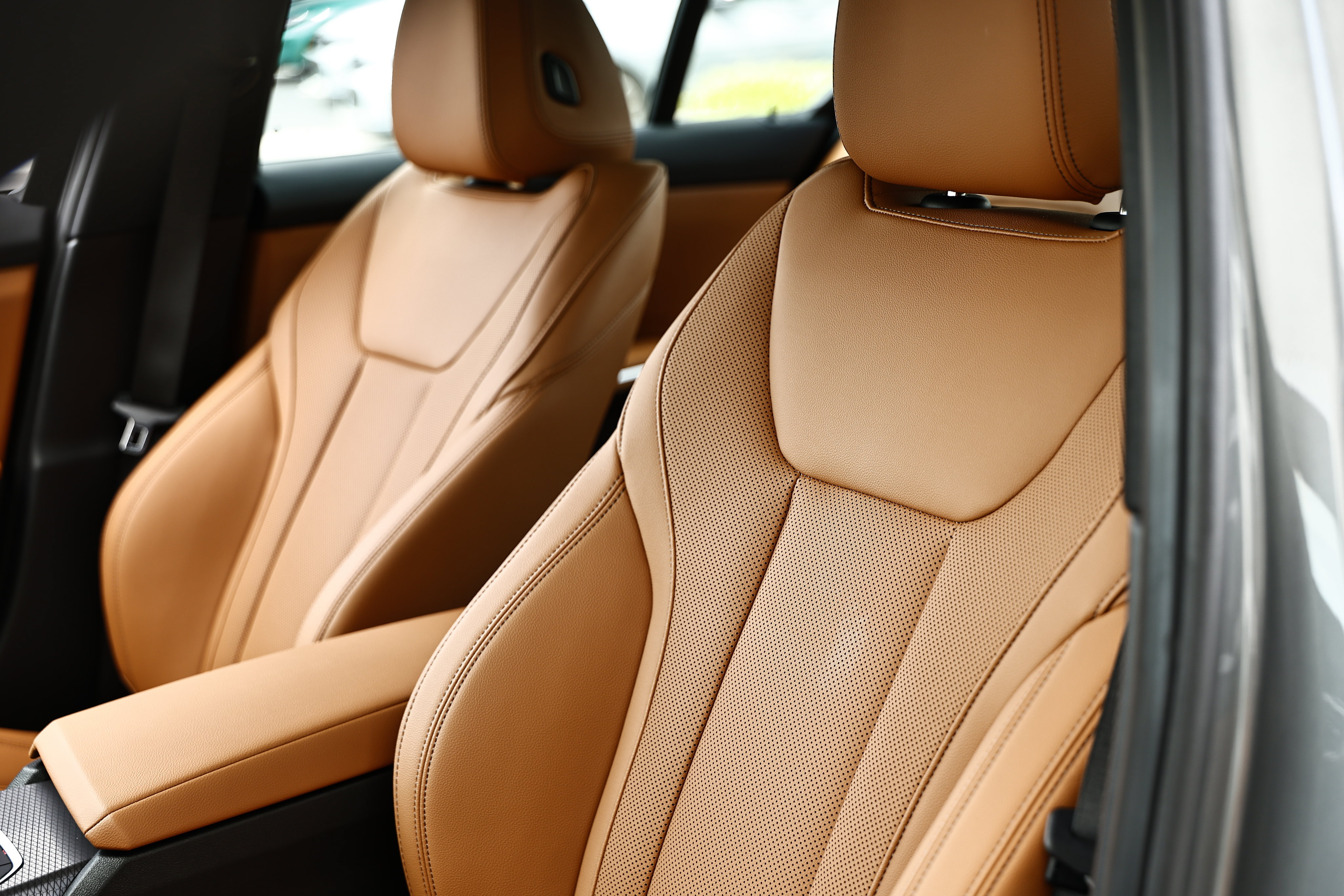 New 2026 BMW 330i Sedan RWD image 22