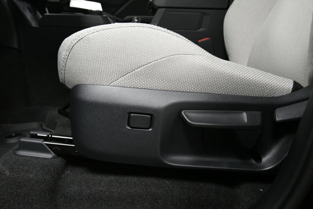 Used 2025 Toyota 4Runner SR5 image 10