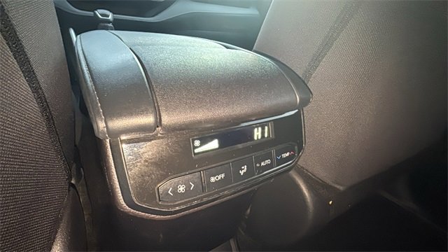Used 2024 Toyota Highlander LE image 20
