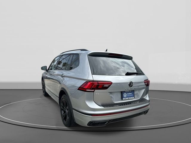 Certified 2023 Volkswagen Tiguan SE R-Line FWD image 4