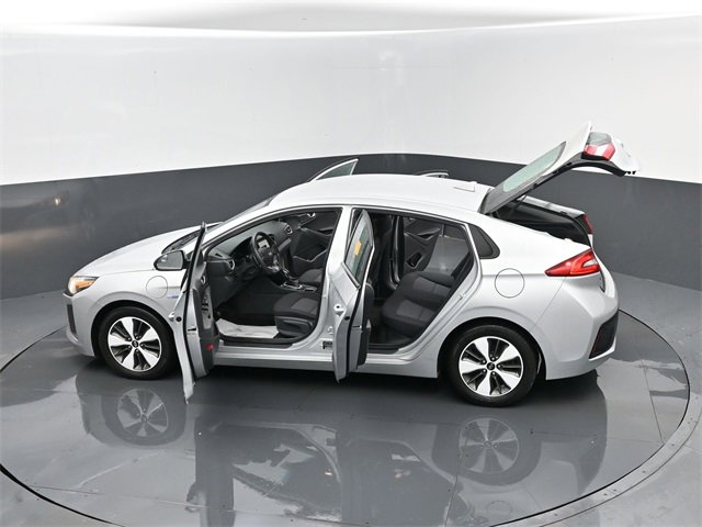 Used 2019 Hyundai Ioniq Plug-In Hybrid image 26