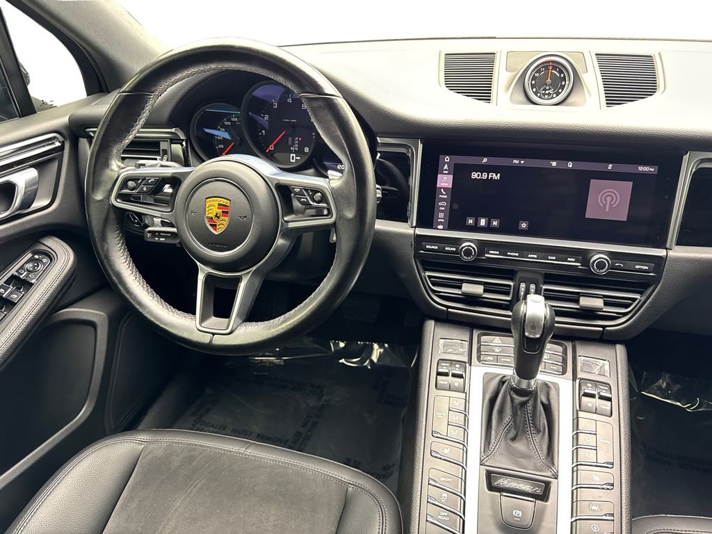 Used 2021 Porsche Macan image 54