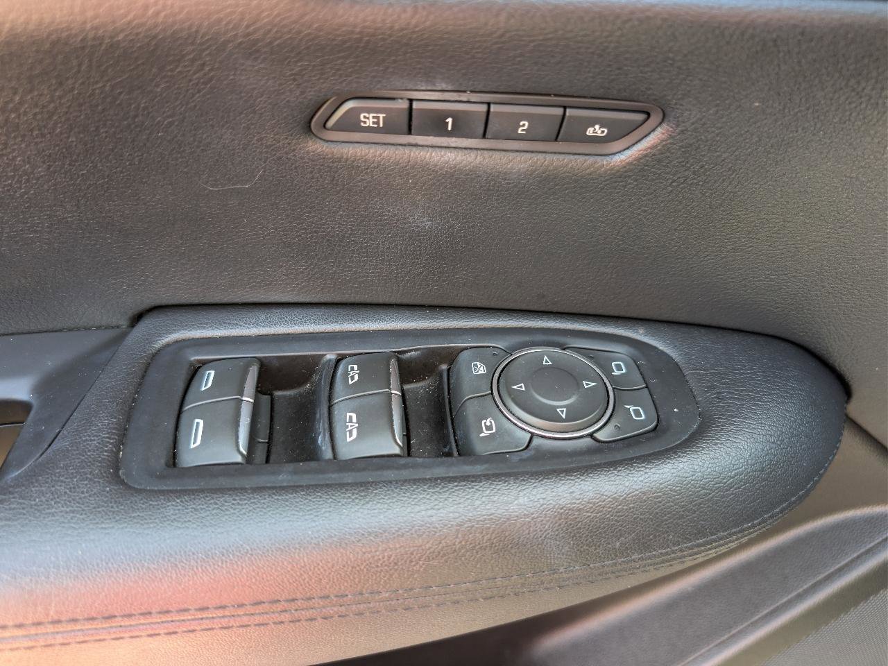 Used 2017 Cadillac XT5 Premium Luxury w/ Advanced Security Package image 14