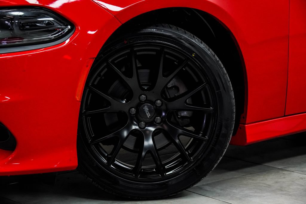 Used 2020 Dodge Charger GT RWD image 3