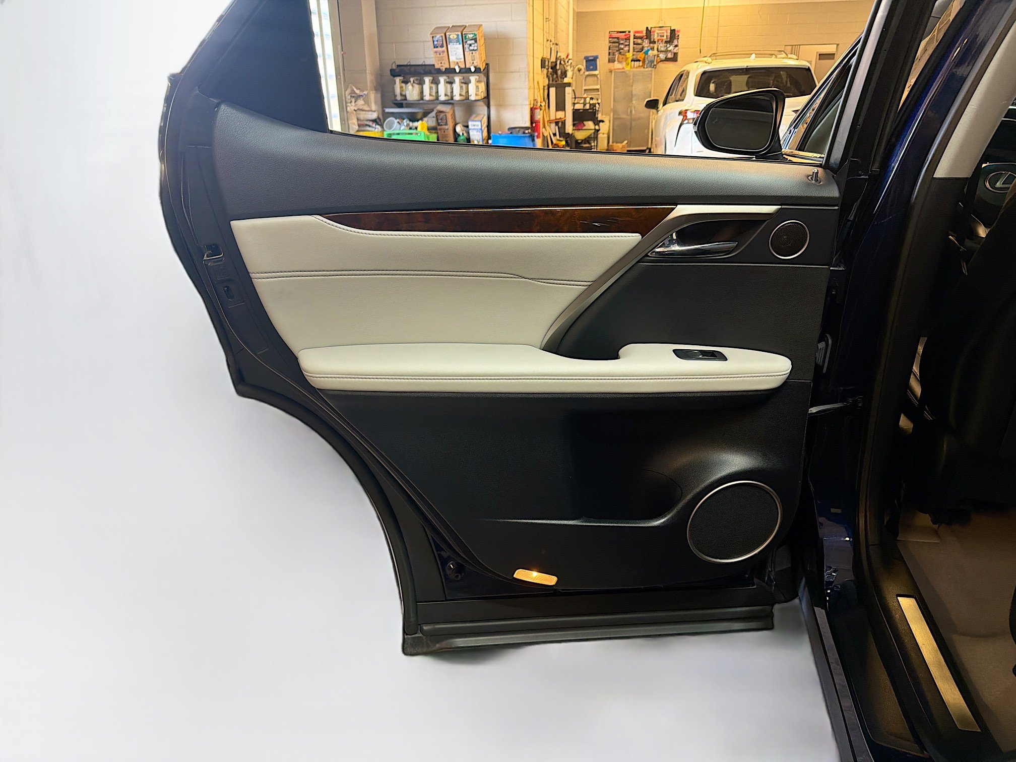 Used 2017 Lexus RX 450h AWD w/ Accessory Package image 28