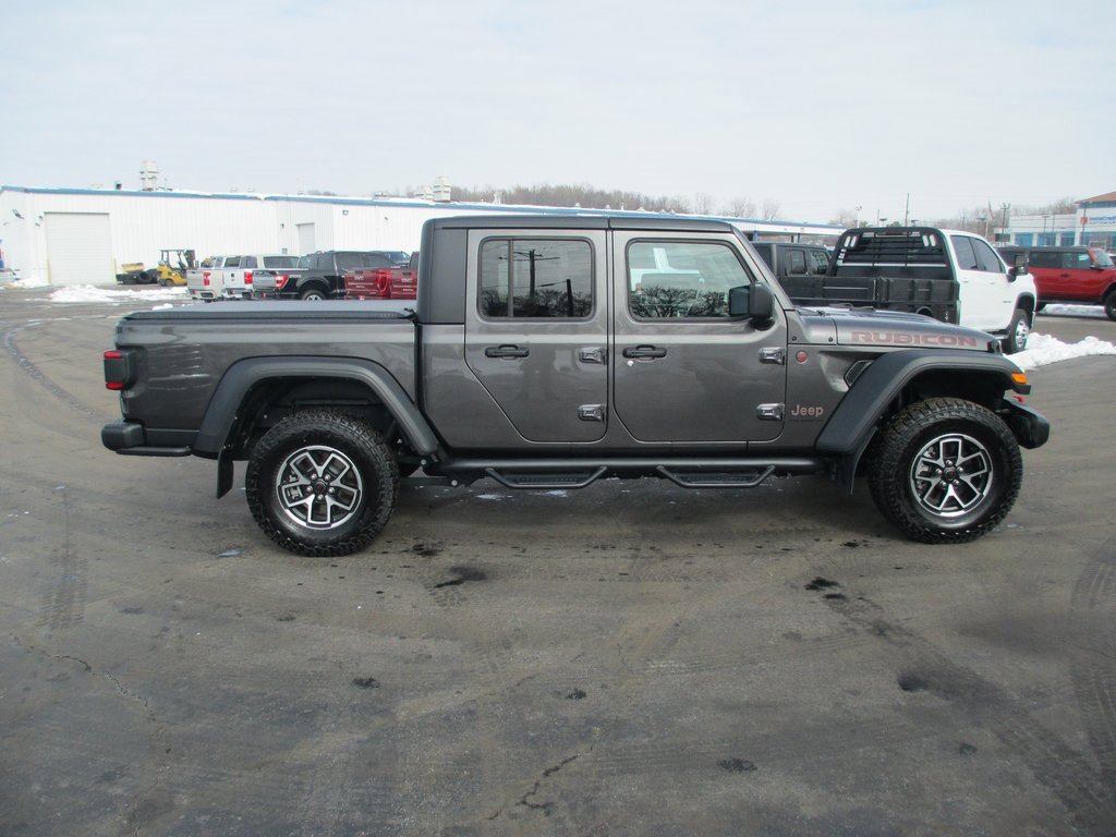 Used 2025 Jeep Gladiator Rubicon w/ Safety Group image 5