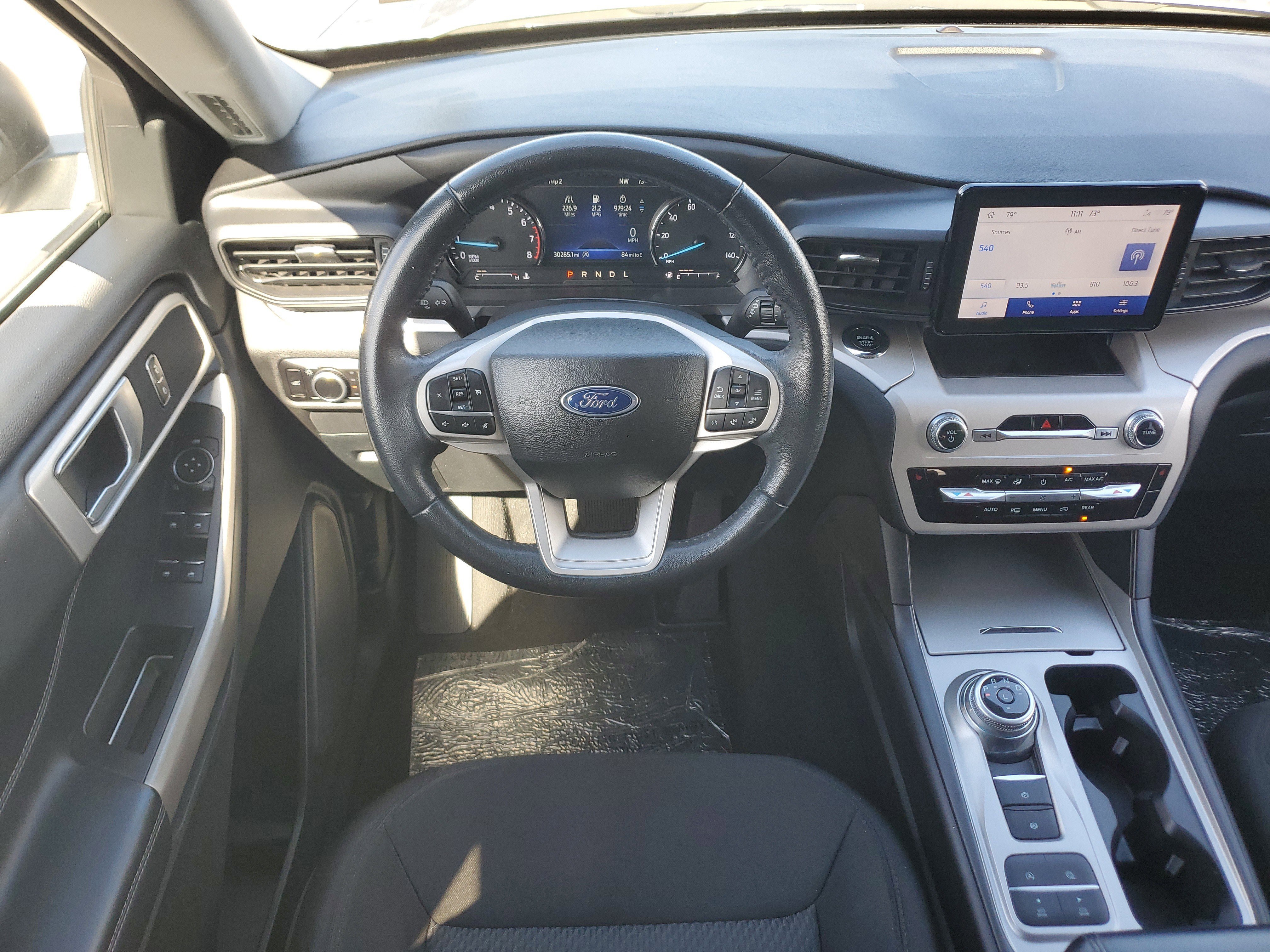 Used 2023 Ford Explorer XLT image 18