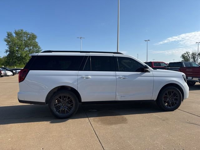 Used 2025 Ford Expedition Max Platinum w/ Stealth Performance Package AWD/4WD image 2