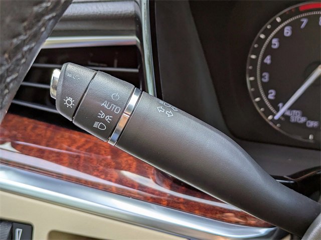 Used 2018 Cadillac XT5 Luxury w/ Driver Awareness Package image 30