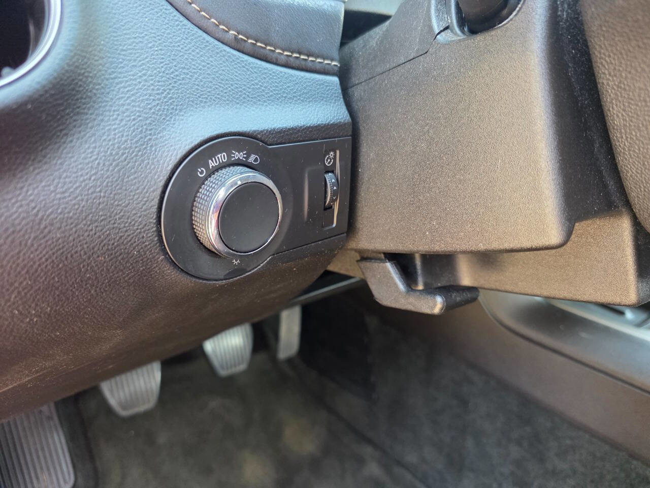 Used 2014 Chevrolet Camaro LS RWD image 15