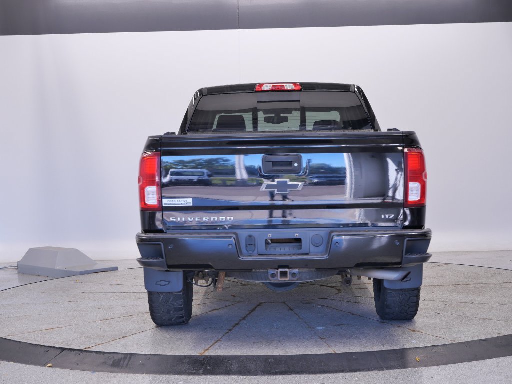 Used 2018 Chevrolet Silverado 1500 LTZ Z71 w/ LTZ Plus Package AWD/4WD image 4