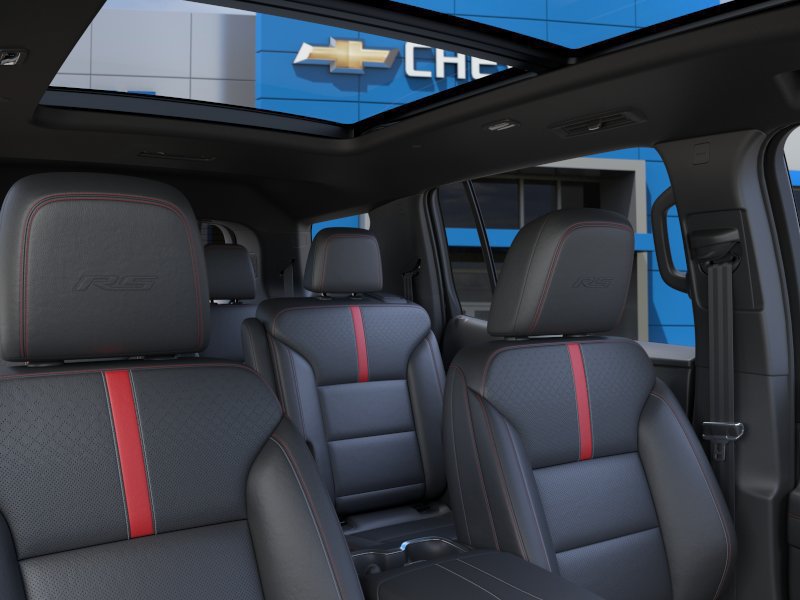 New 2027 Chevrolet Traverse RS w/ LPO, Floor Liner Package FWD image 24