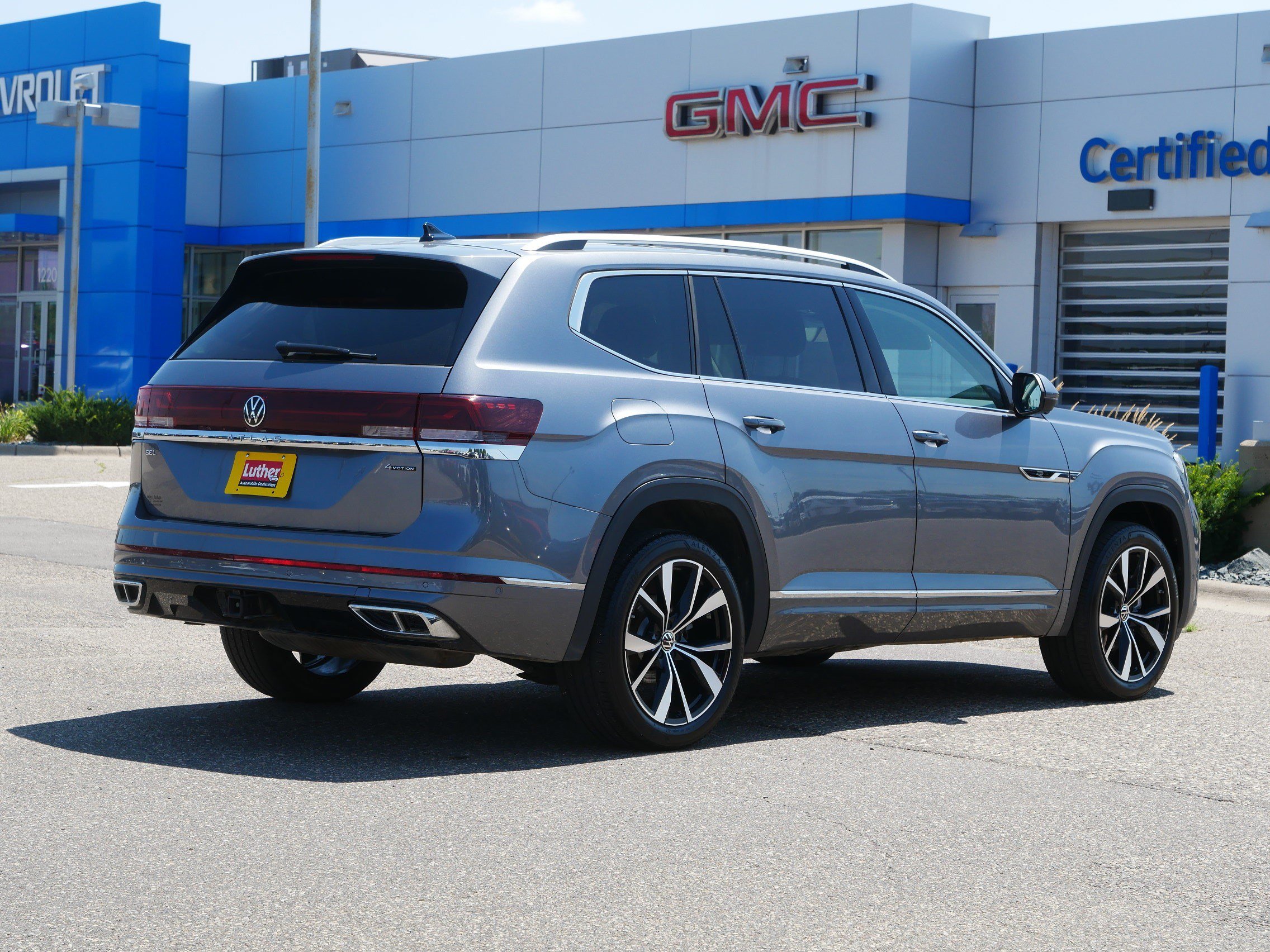Used 2024 Volkswagen Atlas SEL Premium R-Line AWD/4WD image 7
