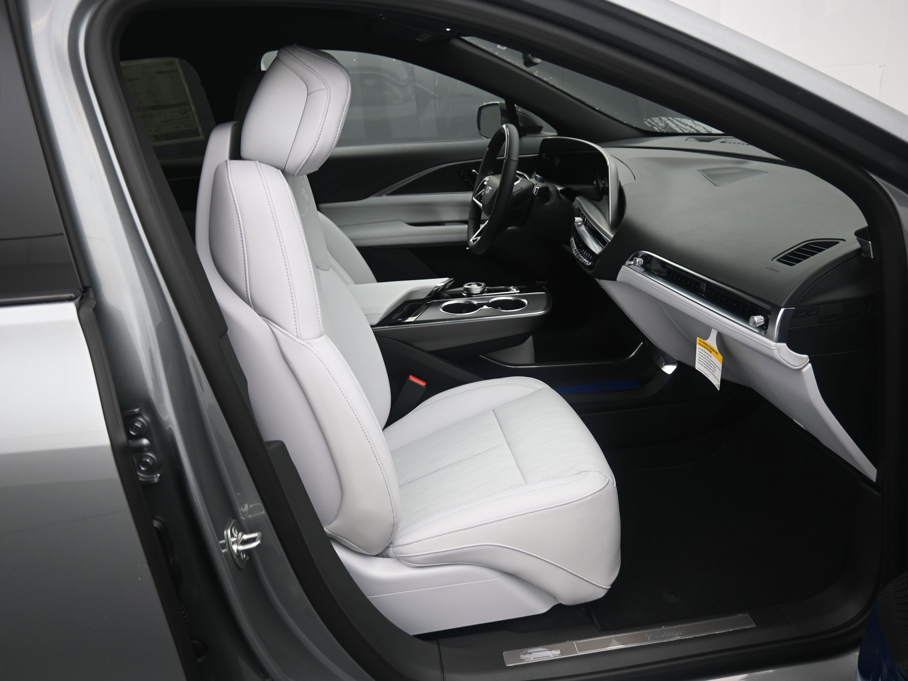 New 2026 Cadillac Lyriq Luxury image 13