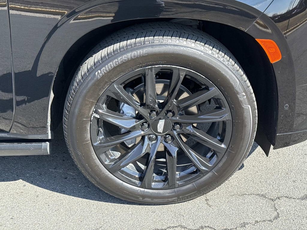 Used 2024 Cadillac Escalade Sport Platinum w/ LPO, ONYX Package image 9