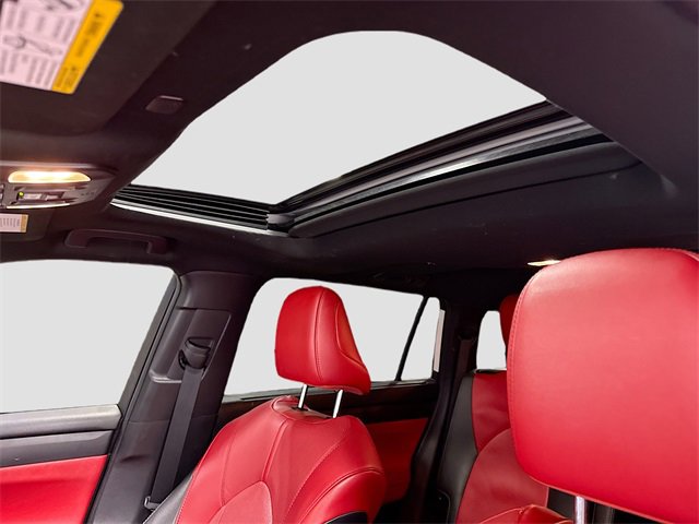 Used 2021 Toyota Highlander XSE image 23