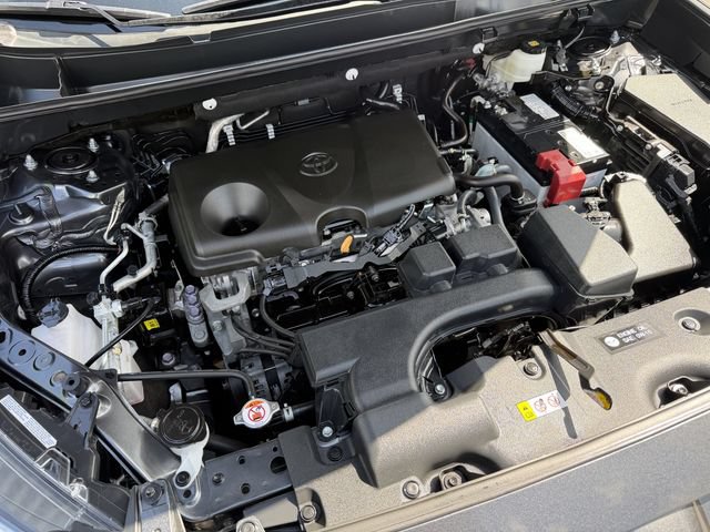 Certified 2025 Toyota RAV4 XLE FWD image 25