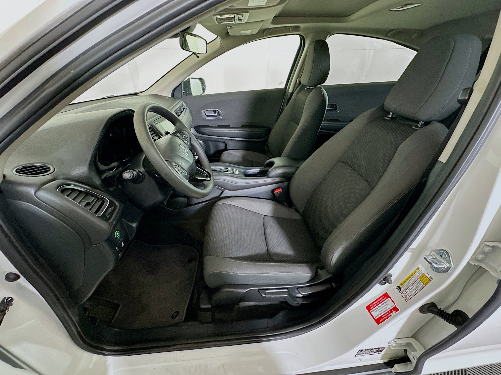 Used 2021 Honda HR-V EX image 13