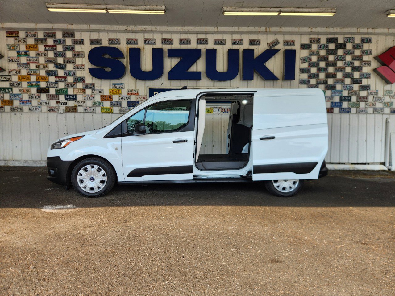 Used 2020 Ford Transit Connect XL w/ CNG/LPG Engine Prep Package image 5