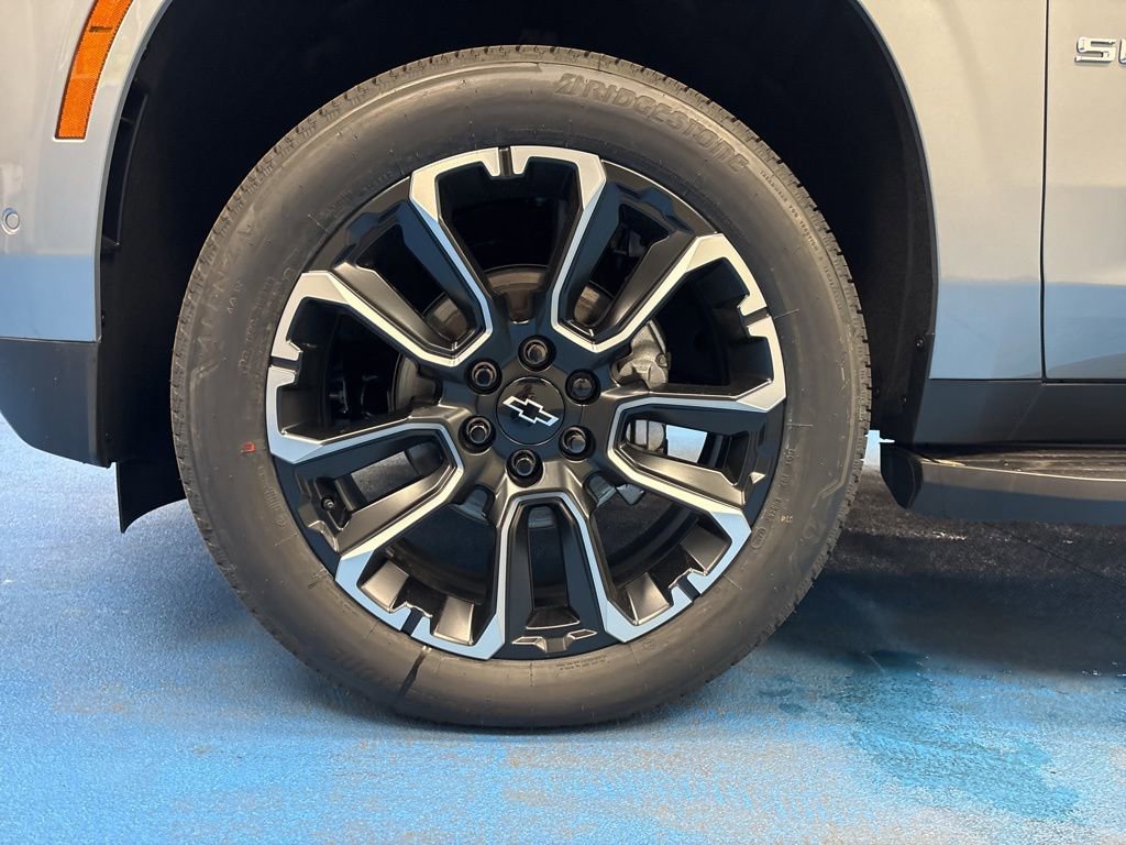 New 2026 Chevrolet Suburban Premier image 18