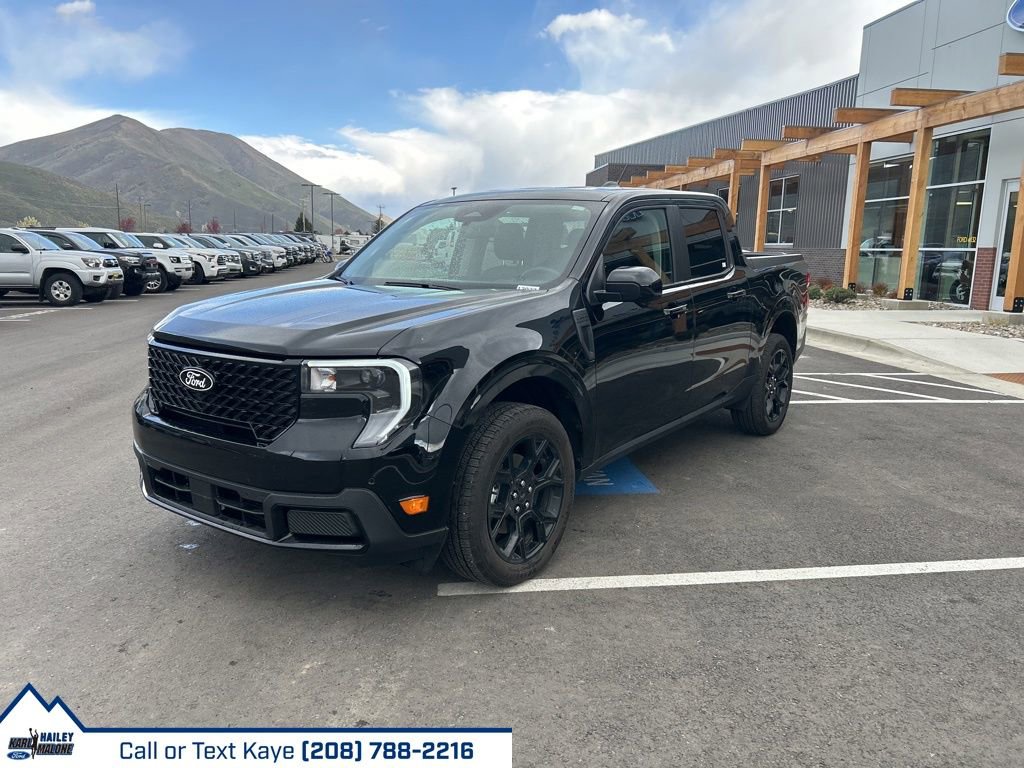 New 2025 Ford Maverick Lariat w/ Black Appearance Package AWD/4WD image 34