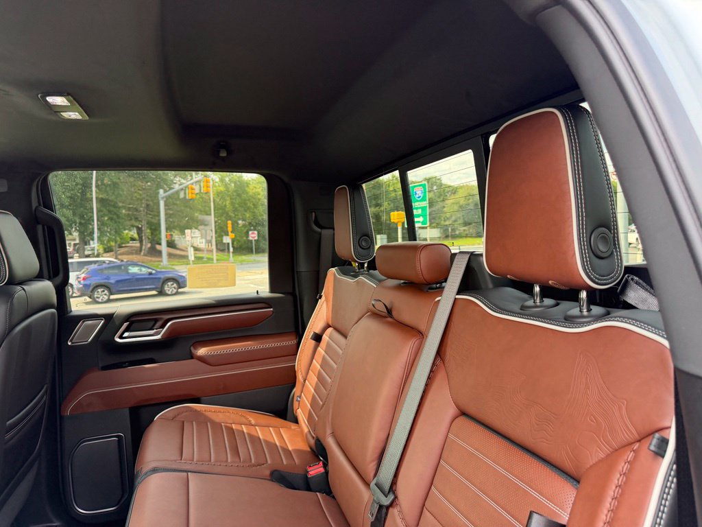 New 2026 GMC Sierra 2500 Denali Ultimate AWD/4WD image 11