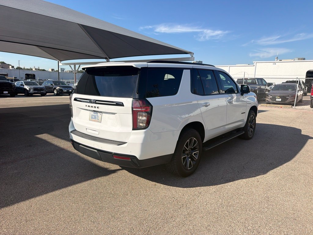 Used 2023 Chevrolet Tahoe Z71 w/ Luxury Package AWD/4WD image 5
