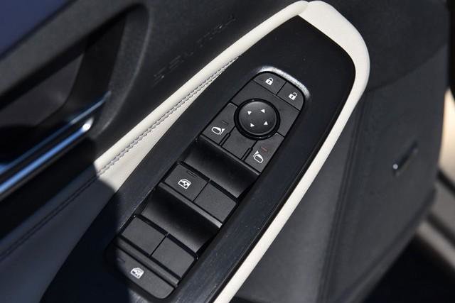 New 2026 Nissan Sentra SL w/ Floor Mat Package image 9