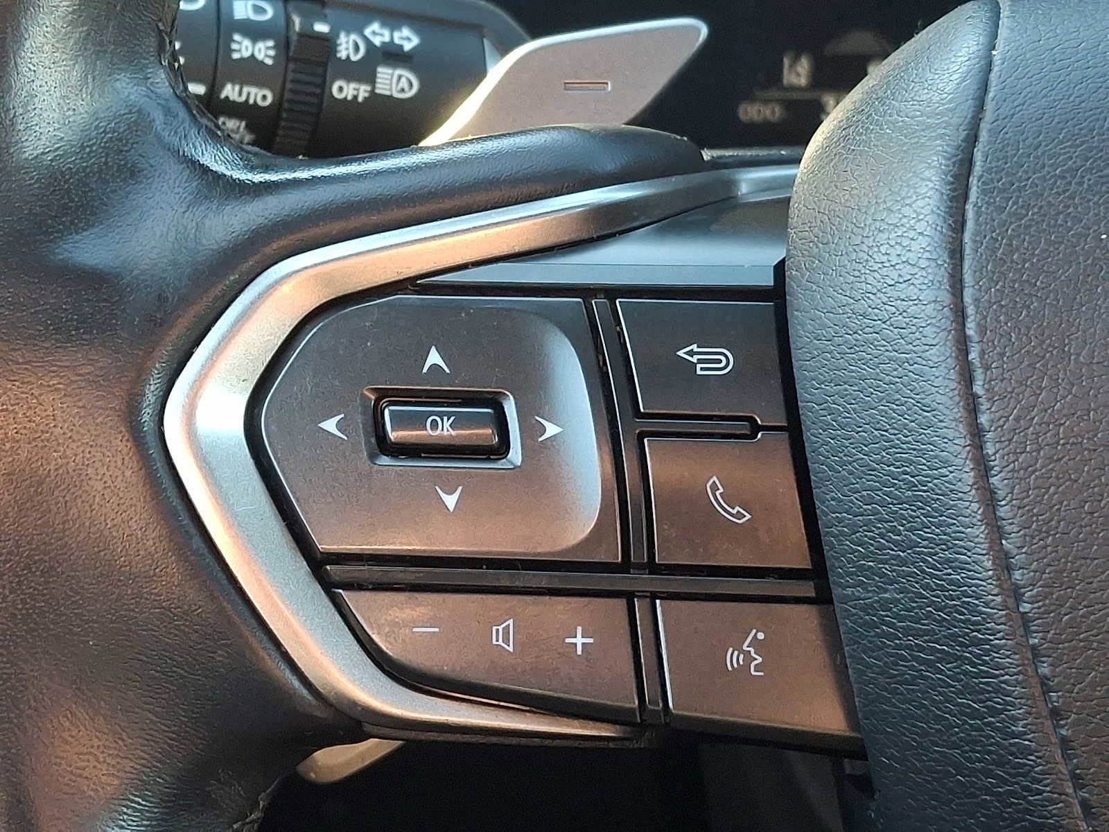 Used 2024 Lexus RX 350 Premium w/ Accessory Package (Z1) image 15