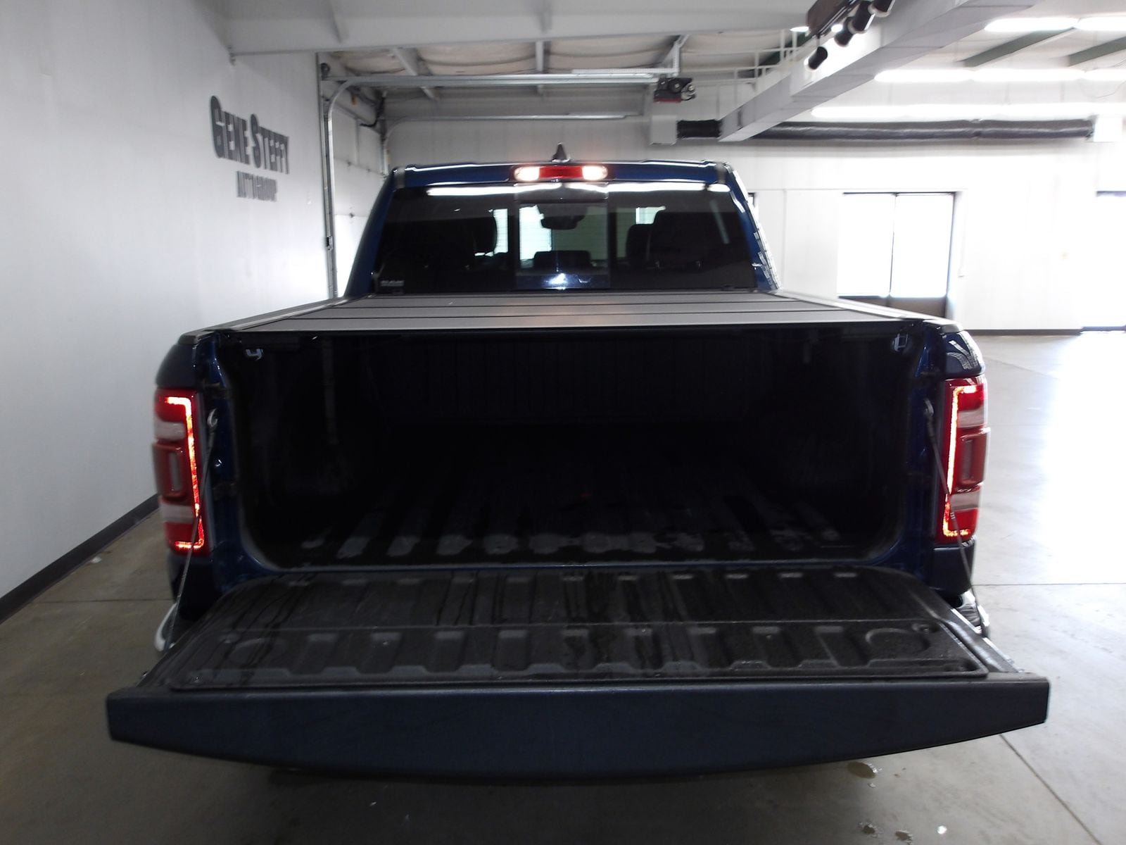 Used 2021 RAM 1500 Limited AWD/4WD image 19