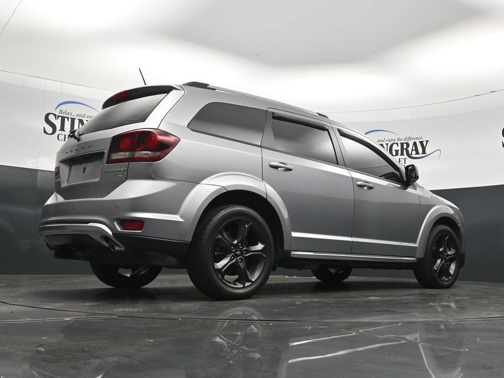 Used 2018 Dodge Journey Crossroad w/ Nav & Sun Group FWD image 23