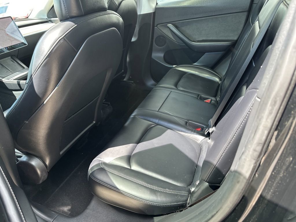 Used 2021 Tesla Model Y Long Range image 5