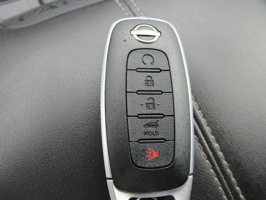 Used 2024 Nissan Pathfinder SL FWD image 43