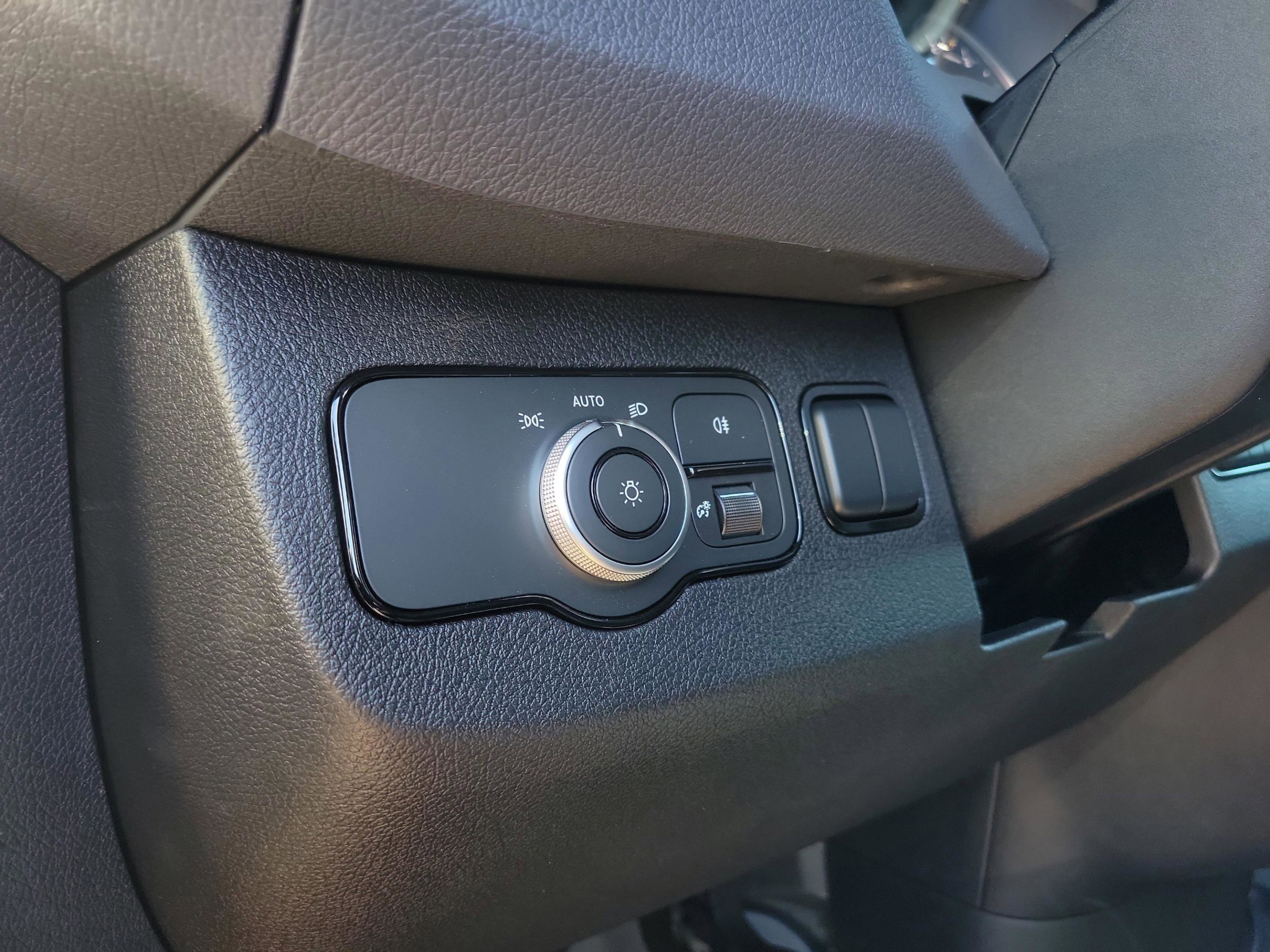 Used 2026 Mercedes-Benz Sprinter 2500 image 12