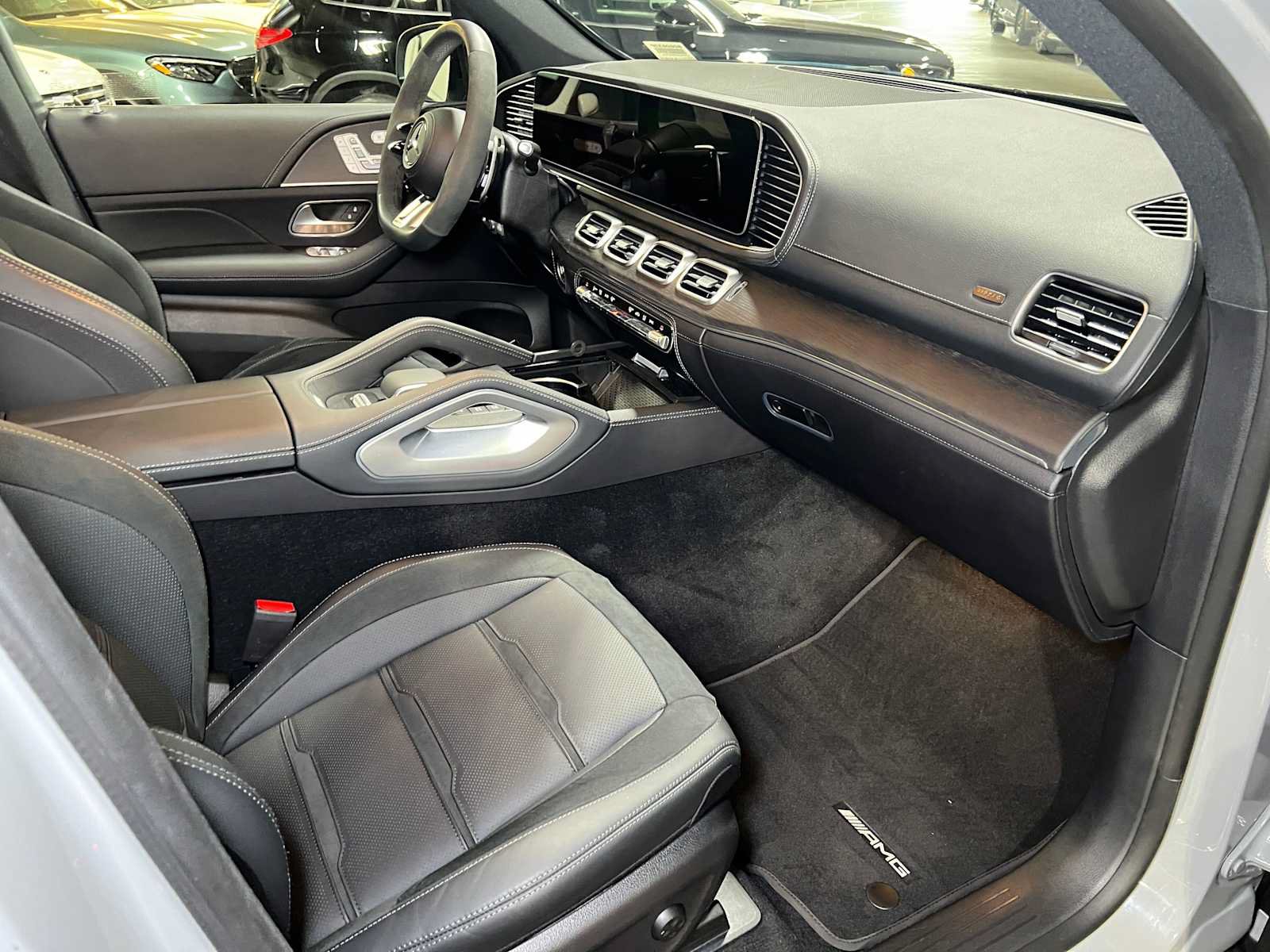 Certified 2024 Mercedes-Benz GLE 53 AMG 4MATIC image 11
