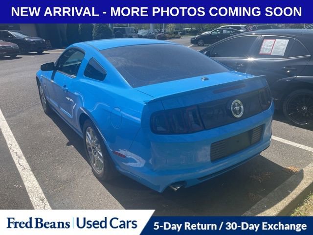 Used 2014 Ford Mustang Premium w/ Equipment Group 202A RWD image 4
