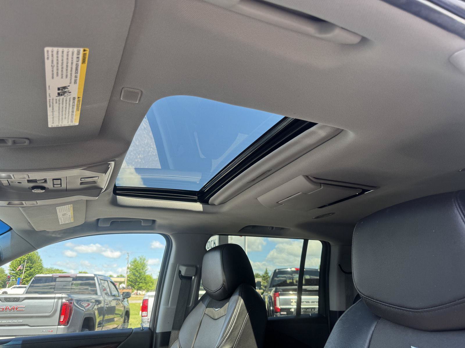 Used 2020 Cadillac Escalade ESV Luxury AWD/4WD image 21