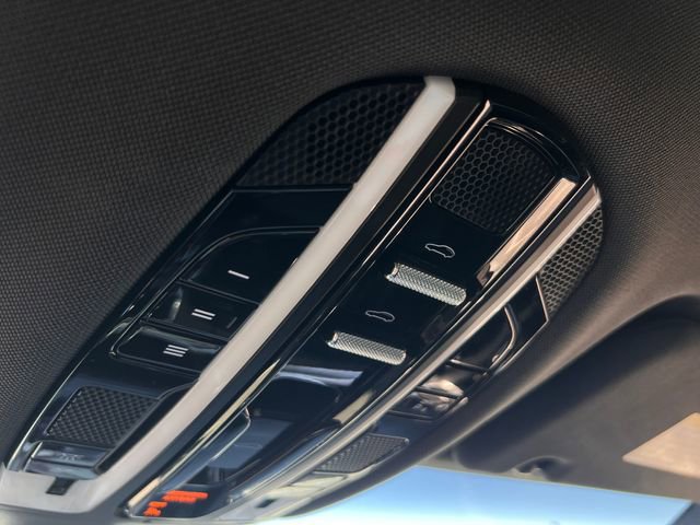 Used 2019 Porsche Panamera 4 AWD/4WD image 31