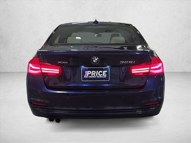 Used 2016 BMW 328i xDrive Sedan AWD/4WD image 6