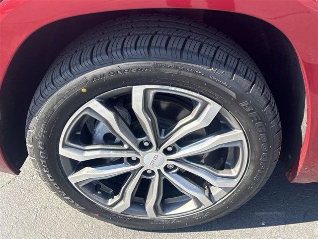 Certified 2020 GMC Terrain Denali w/ Denali Premium Package image 32