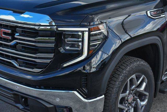 New 2025 GMC Sierra 1500 SLT w/ SLT Premium Package image 5