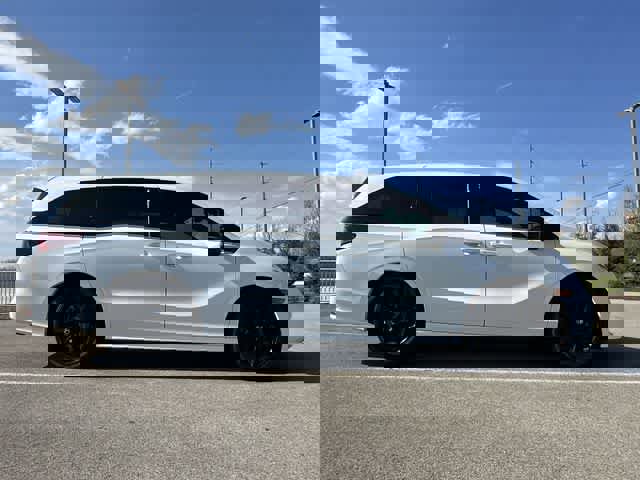 Used 2023 Honda Odyssey Sport image 3