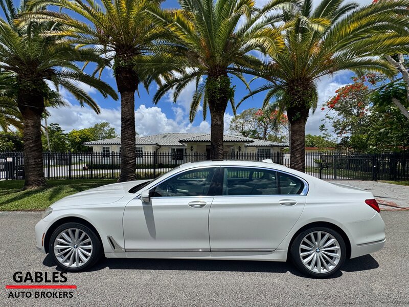 Used 2016 BMW 740i RWD image 10