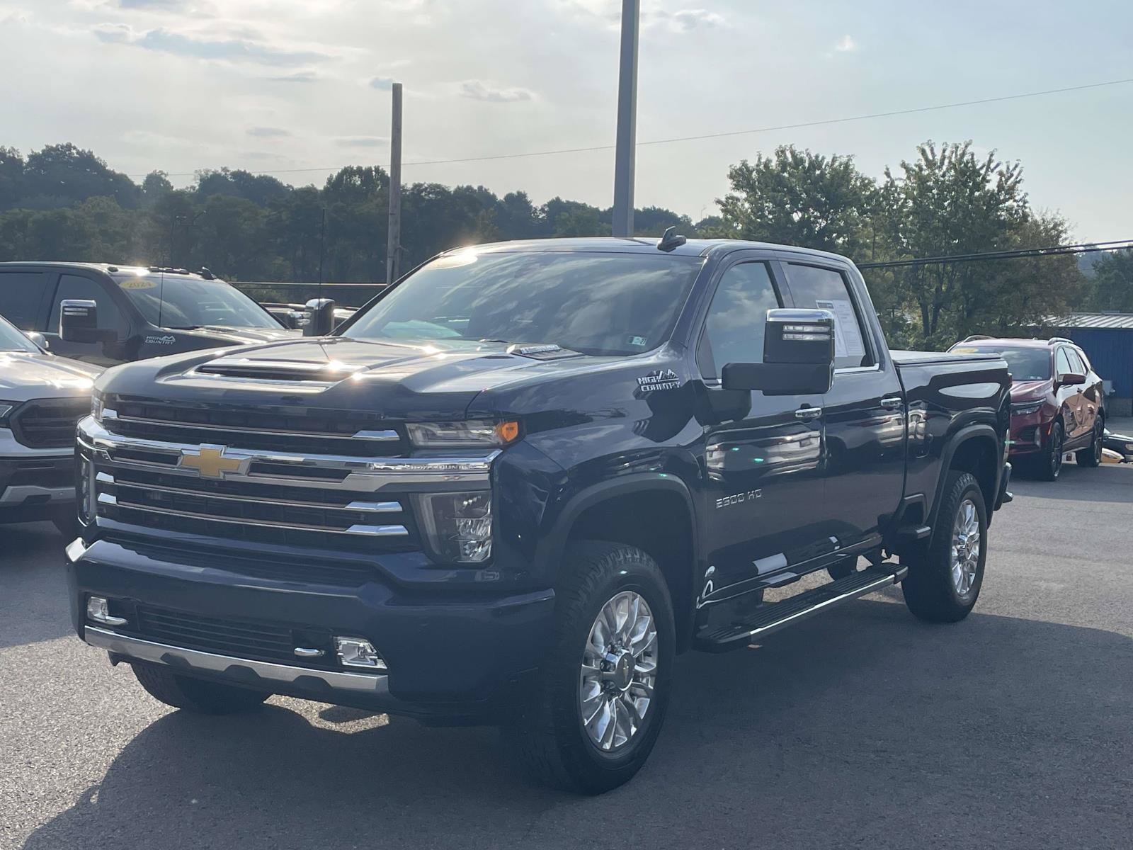 Certified 2022 Chevrolet Silverado 2500 High Country w/ Safety Package II AWD/4WD image 7