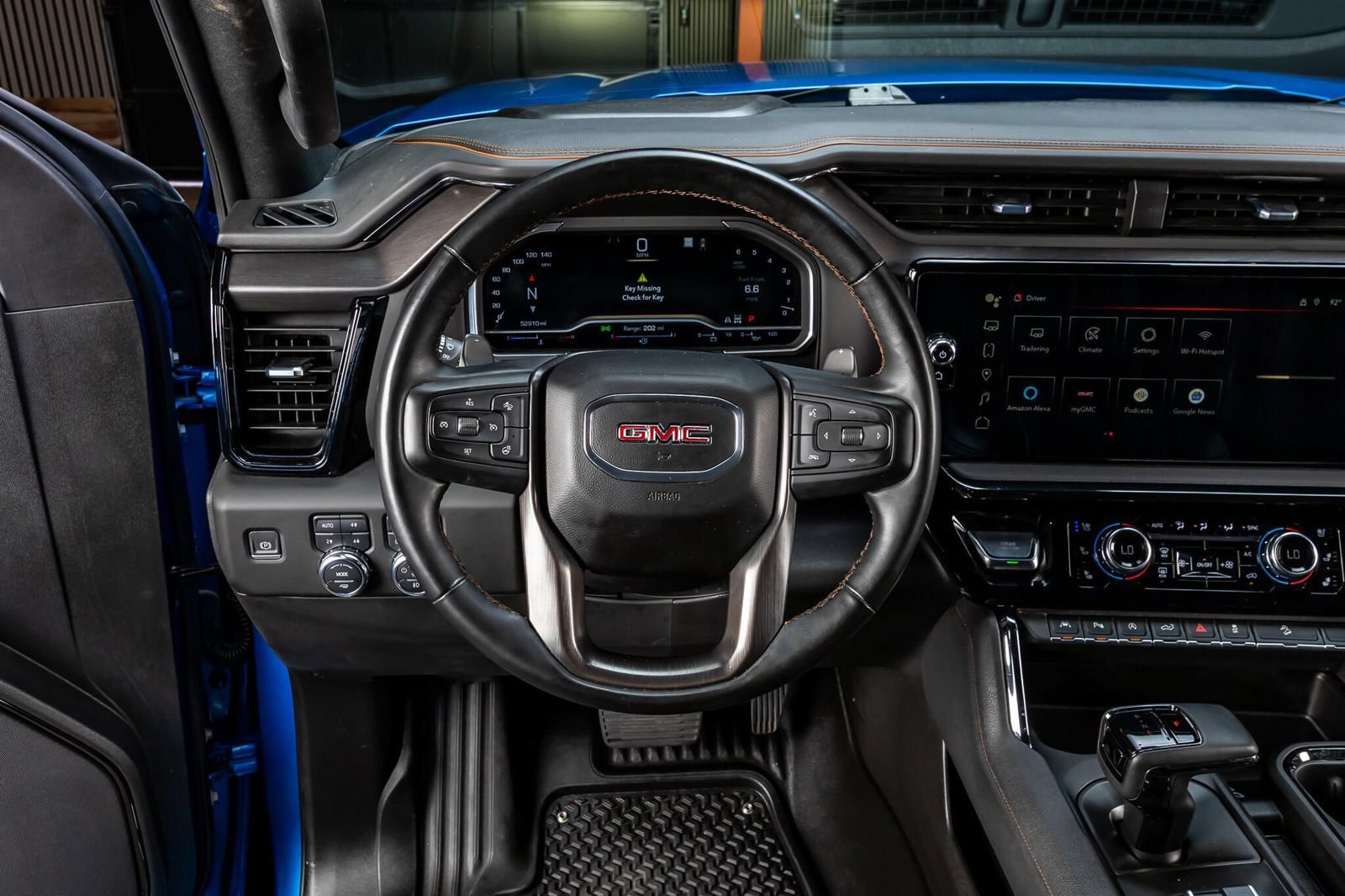 Used 2023 GMC Sierra 1500 AT4 w/ AT4 Premium Package AWD/4WD image 19