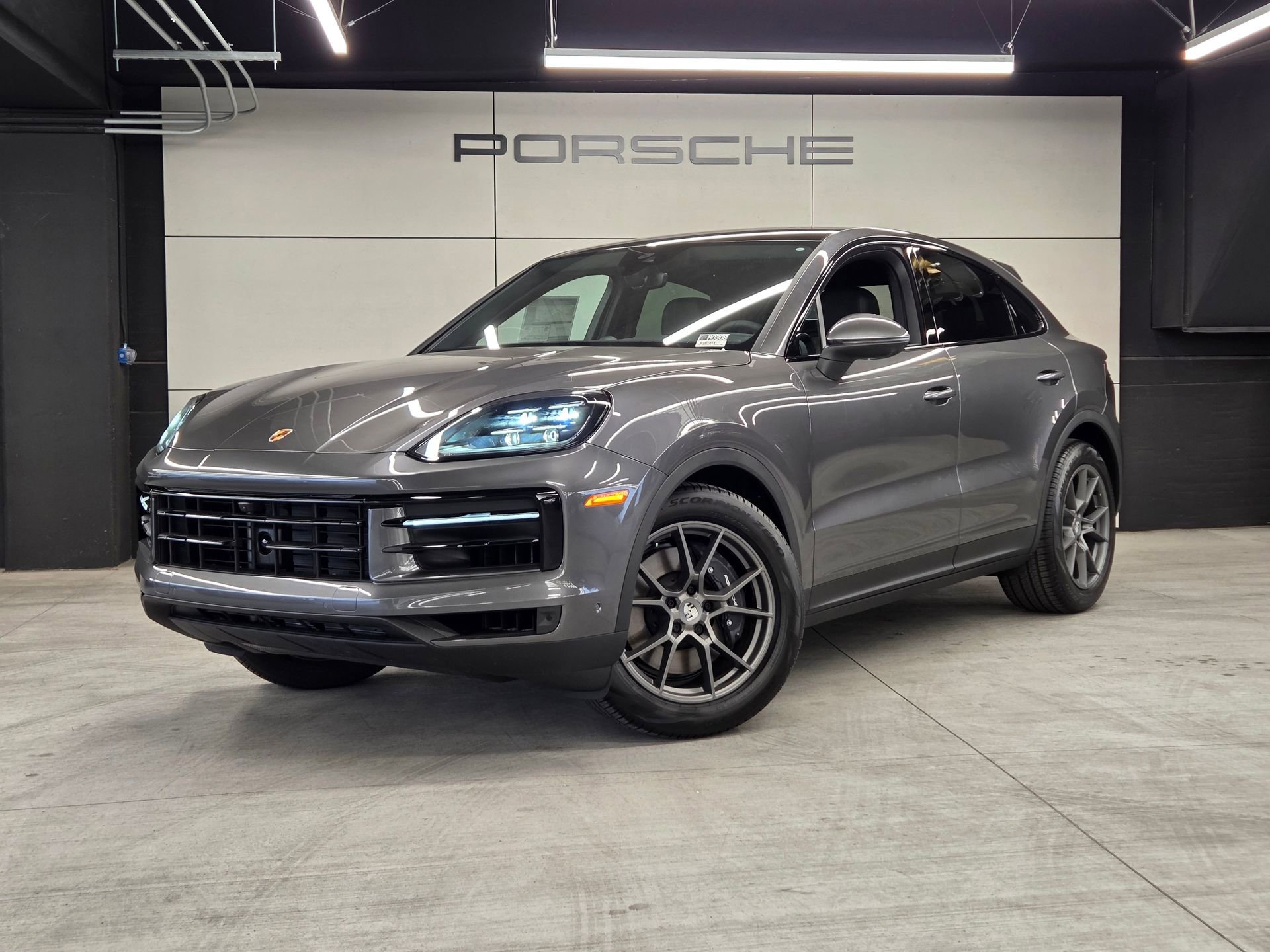New 2026 Porsche Cayenne Base image 1