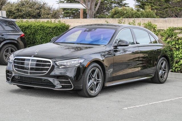Used 2025 Mercedes-Benz S 580 4MATIC Sedan image 3