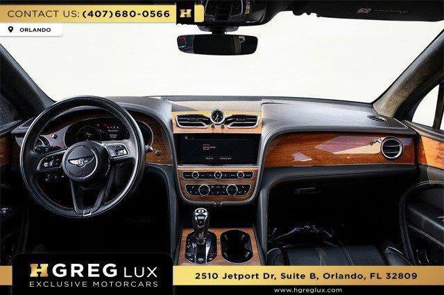 Used 2022 Bentley Bentayga AWD/4WD image 43