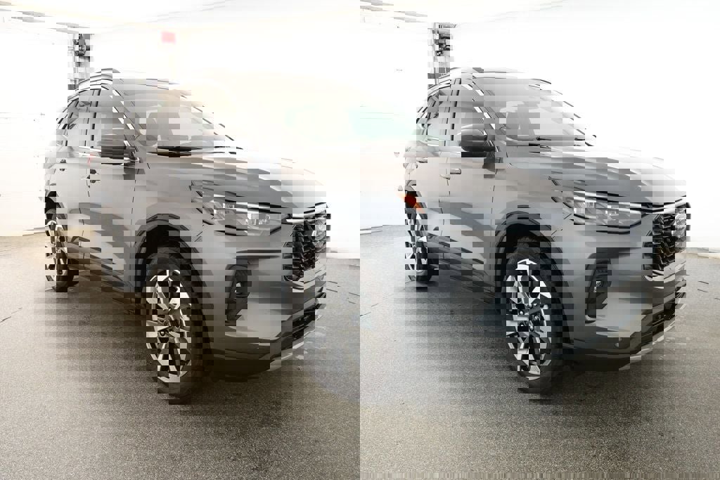 Used 2024 Ford Escape Platinum image 3